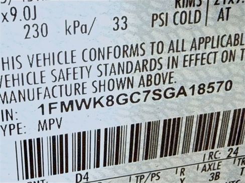 Used 2025 Ford Explorer ST image 35