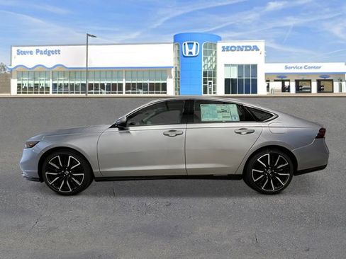 New 2026 Honda Accord Touring image 2