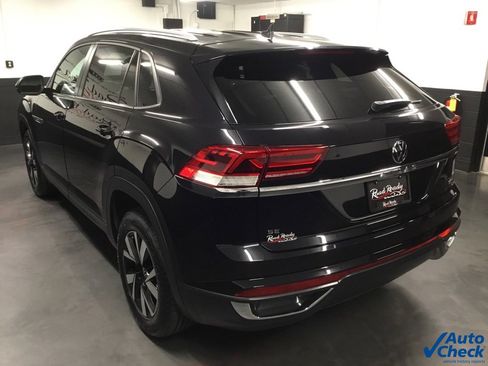 Used 2021 Volkswagen Atlas Cross Sport SE image 7