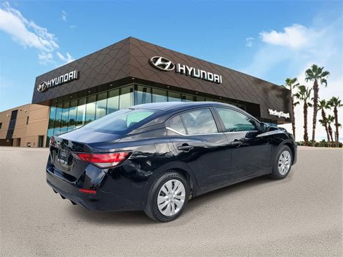 Used 2024 Nissan Sentra S image 3