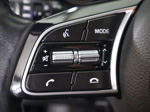 Used 2021 Kia Seltos S image 37