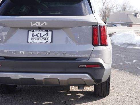 Used 2022 Kia Sorento SX Prestige image 22