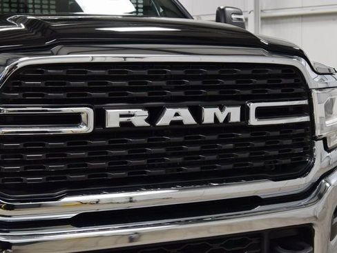 Used 2024 RAM 5500 SLT w/ Quick Order Package 2YG SLT image 5