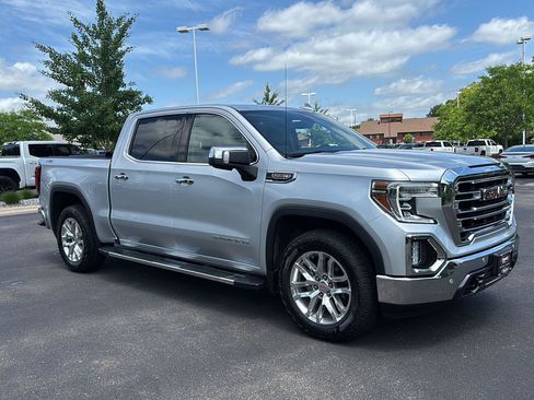 Used 2022 GMC Sierra 1500 SLT w/ SLT Premium Plus Package AWD/4WD image 9