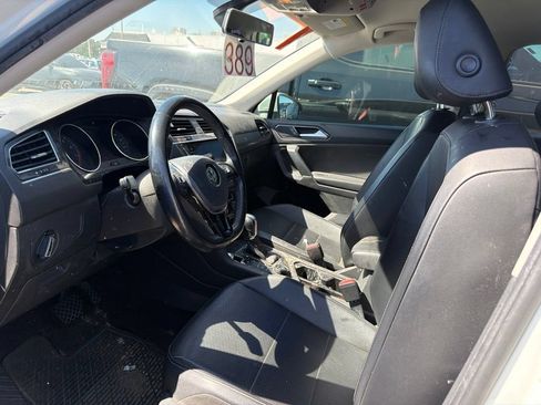 Used 2018 Volkswagen Tiguan SE w/ 3rd Row Seat Package AWD/4WD image 7