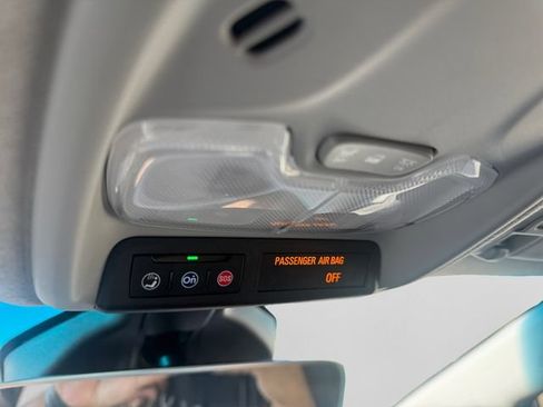 Certified 2022 Chevrolet Bolt LT w/ Infotainment Package FWD image 20