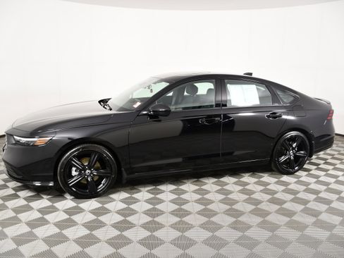 Certified 2025 Honda Accord Sport image 9