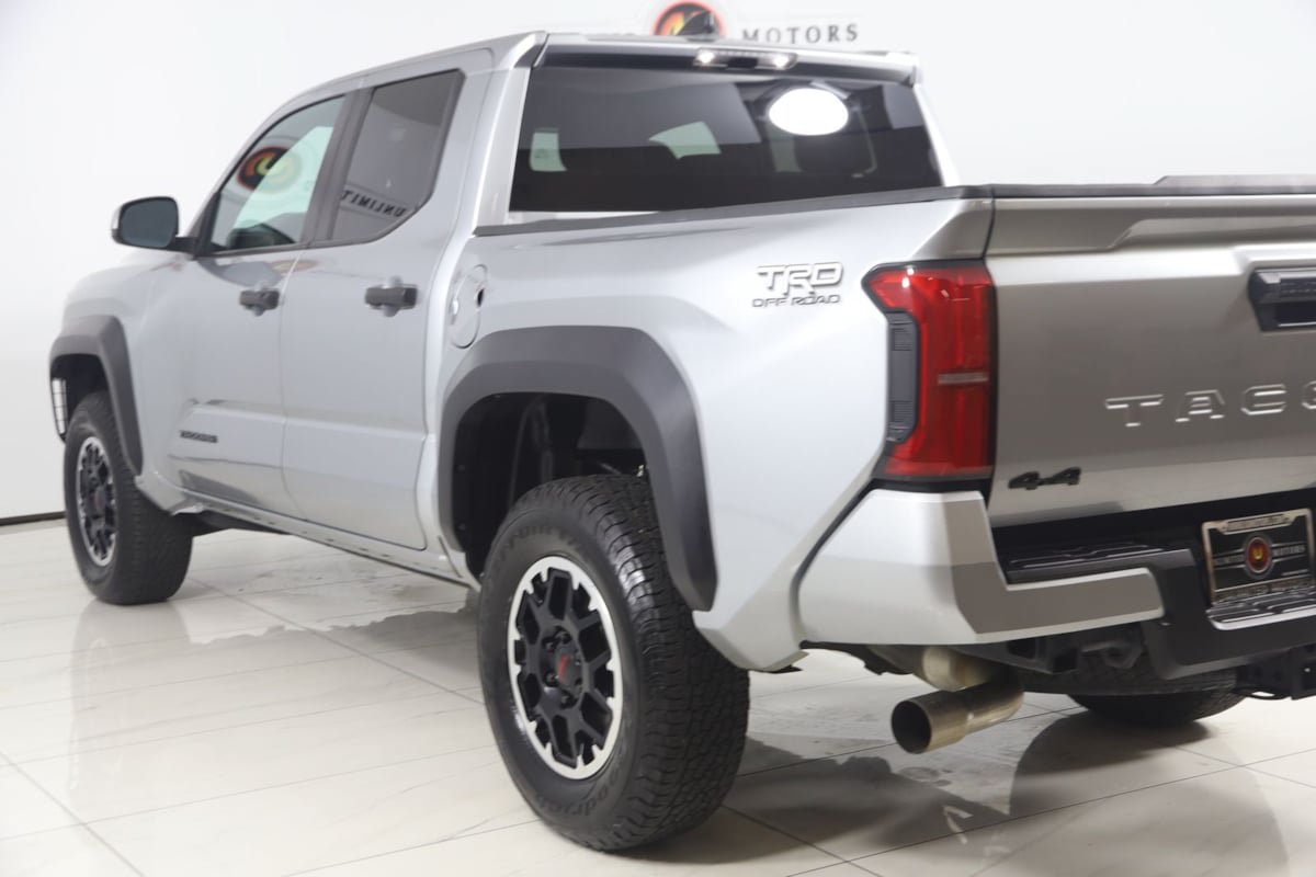 Used 2024 Toyota Tacoma TRD Off-Road AWD/4WD image 19