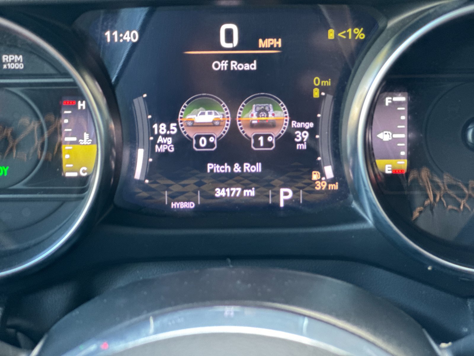 Used 2022 Jeep Wrangler Unlimited Sahara AWD/4WD image 33