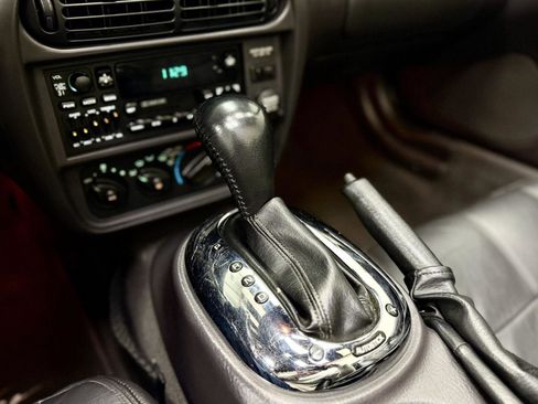 Used 2001 Chrysler Prowler RWD image 16