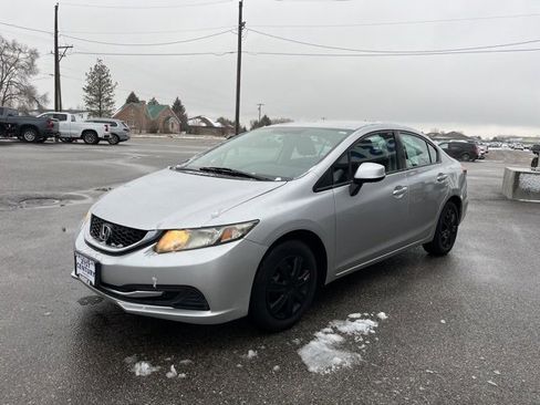 Used 2013 Honda Civic LX image 3