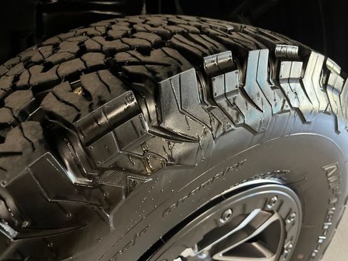 Used 2025 Jeep Wrangler Unlimited Sport AWD/4WD image 55