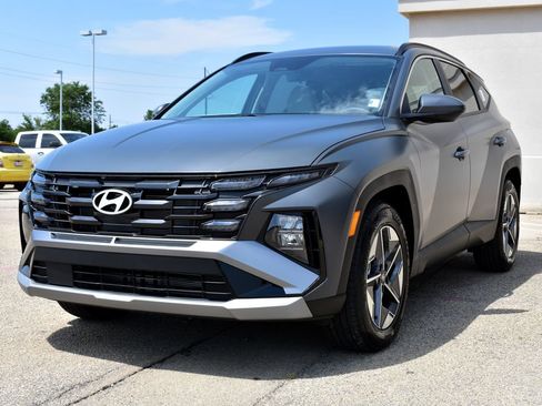Used 2025 Hyundai Tucson SEL FWD image 1