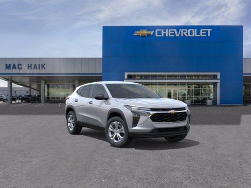 New 2026 Chevrolet Trax LS FWD image 1