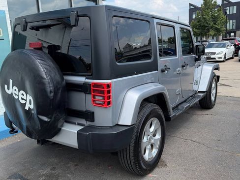 Used 2015 Jeep Wrangler Unlimited Sahara w/ Connectivity Group AWD/4WD image 2