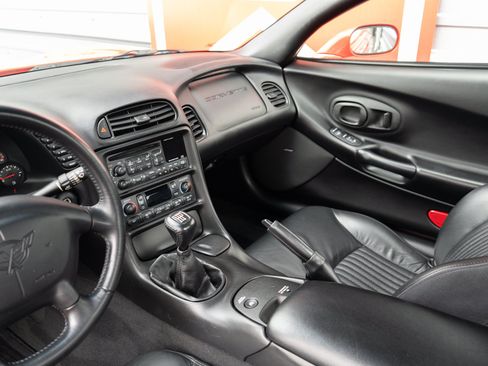 Used 2001 Chevrolet Corvette Z06 w/ Memory Pkg RWD image 15
