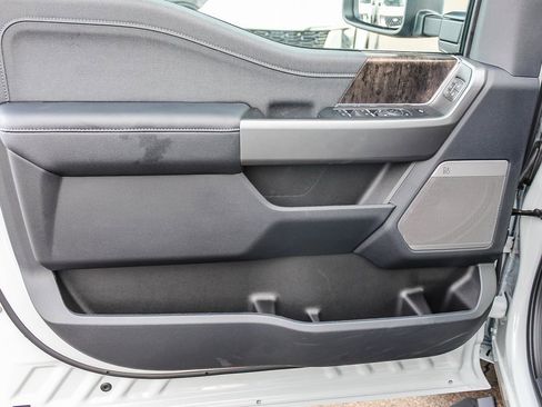 New 2026 Ford F250 Lariat w/ Black Appearance Package image 20