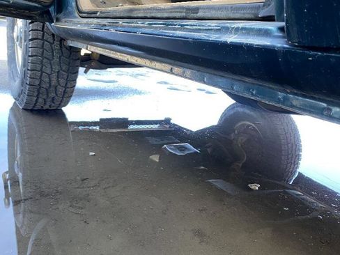 Used 1998 Dodge Ram 2500 Truck 2WD Quad Cab image 17