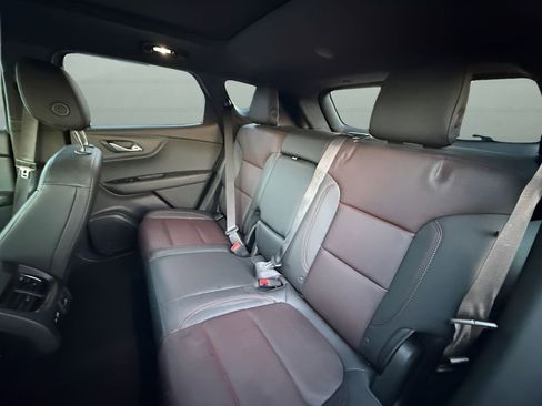 Used 2019 Chevrolet Blazer RS AWD/4WD image 16