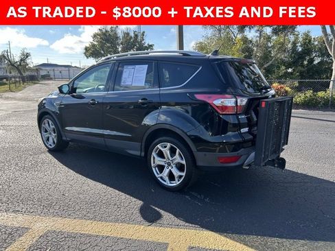 Used 2018 Ford Escape Titanium image 4