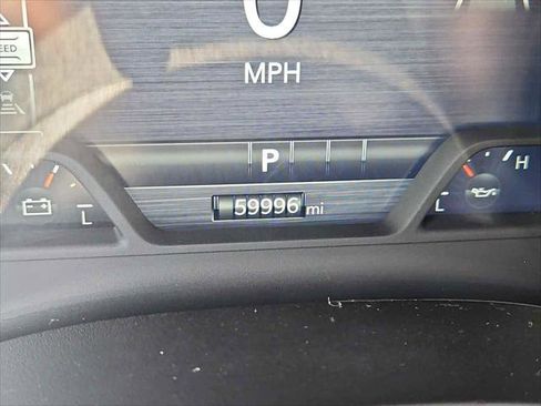 Used 2025 RAM 1500 Big Horn AWD/4WD image 10