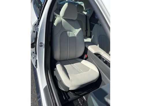 New 2024 Hyundai Sonata SEL AWD/4WD image 15