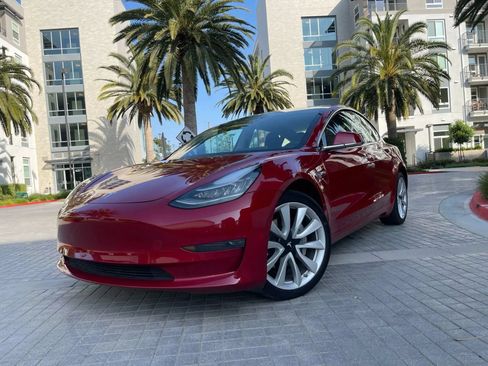 Used 2022 Tesla Model 3 Long Range AWD/4WD image 3