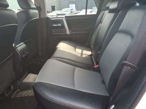 Used 2018 Toyota 4Runner SR5 Premium AWD/4WD image 15