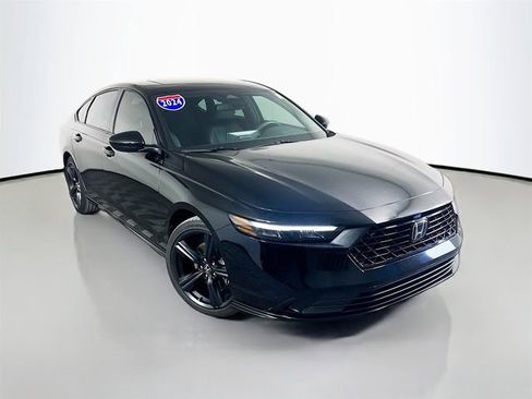 Used 2024 Honda Accord Sport image 2