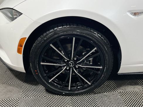 New 2026 MAZDA MX-5 Miata RF Grand Touring w/ Weather Package RWD image 22