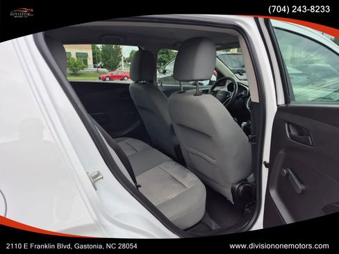 Used 2020 Chevrolet Sonic LT FWD image 12