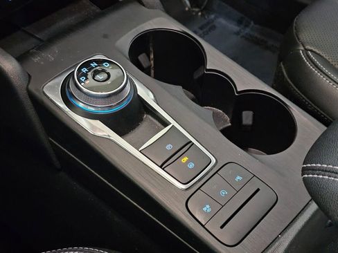 Used 2022 Ford Escape Titanium w/ Class II Trailer Tow Package AWD/4WD image 36