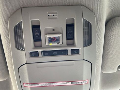 Used 2023 Toyota Highlander Platinum image 22