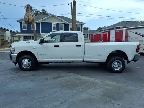 Used 2024 RAM 3500 Big Horn w/ Safety Group AWD/4WD image 2