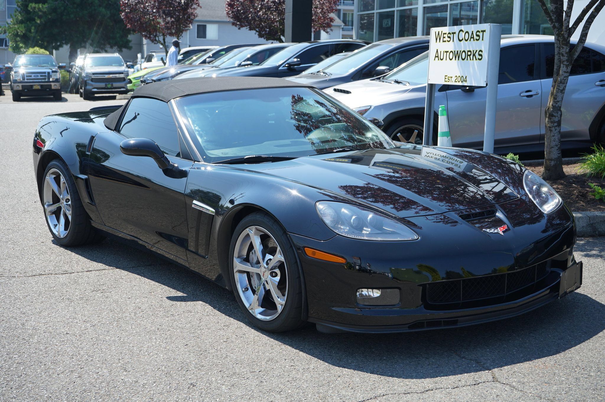 Used 2010 Chevrolet Corvette Grand Sport w/ Preferred Equipment Group RWD image 4