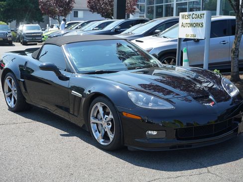 Used 2010 Chevrolet Corvette Grand Sport w/ Preferred Equipment Group RWD image 4