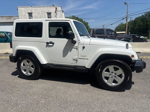 Used 2012 Jeep Wrangler Sahara w/ Connectivity Group AWD/4WD image 8