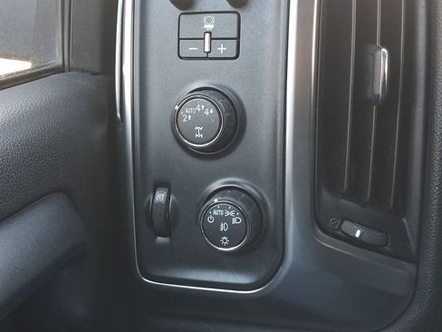 Used 2017 Chevrolet Silverado 1500 LT w/ All Star Edition image 24