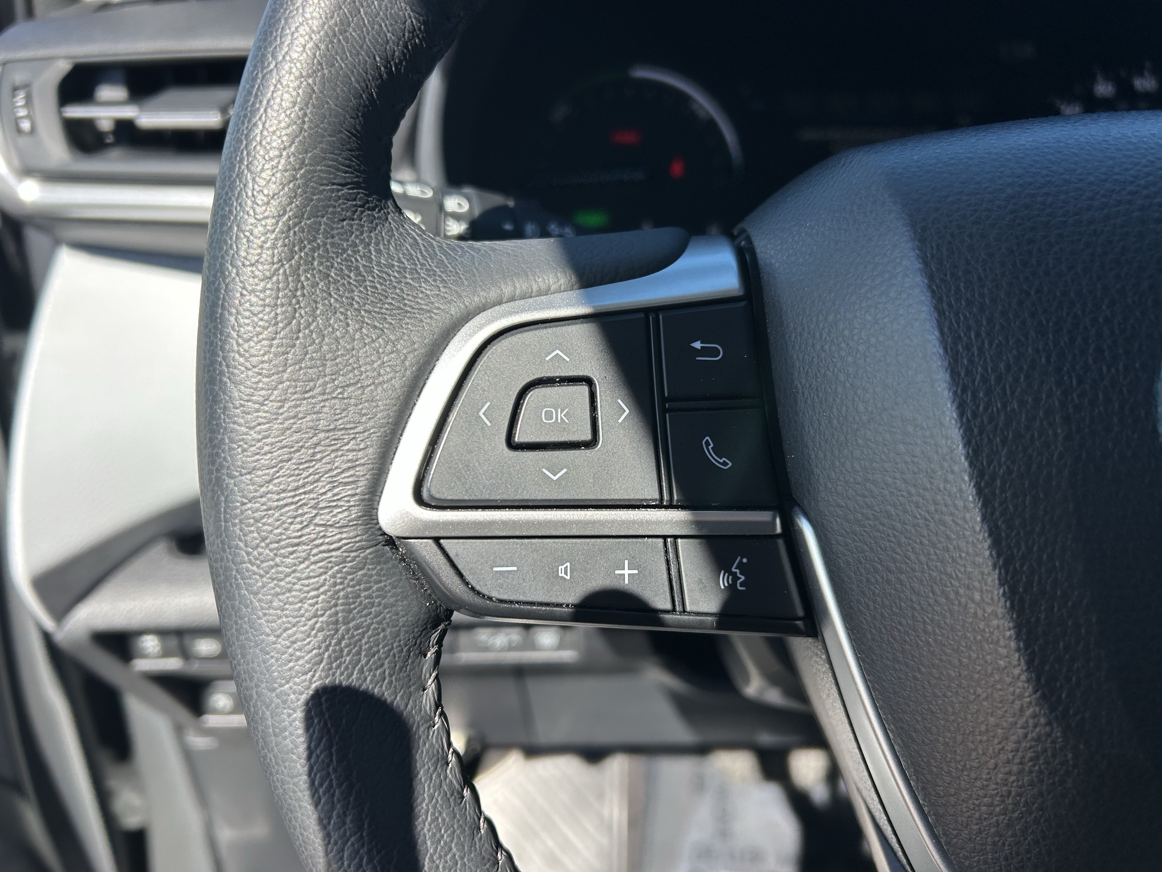 Certified 2026 Toyota Sienna XLE FWD image 26