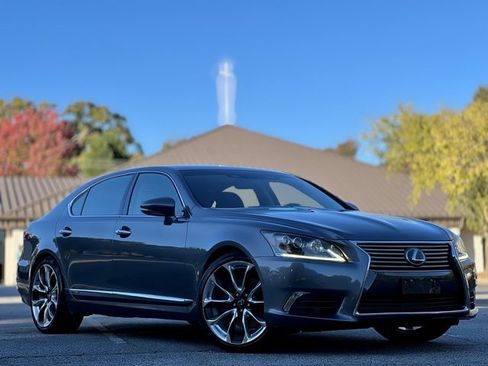Used 2014 Lexus LS 600h L image 3