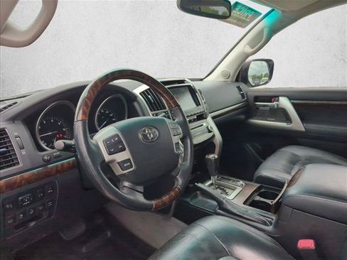 Used 2014 Toyota Land Cruiser AWD/4WD image 11