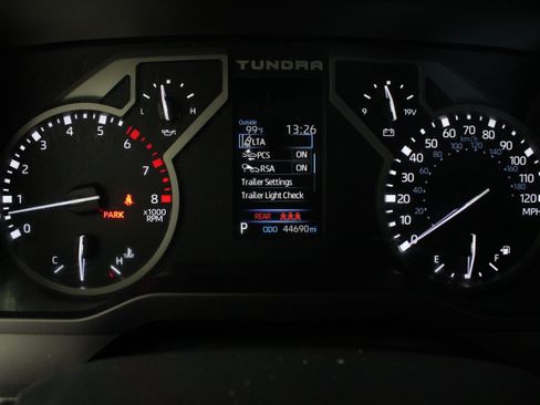 Used 2024 Toyota Tundra SR5 w/ SR5 Premium Package AWD/4WD image 39