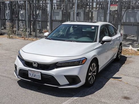 Used 2024 Honda Civic EX-L image 5