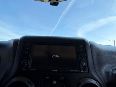 Used 2017 Jeep Wrangler Unlimited Sport w/ Quick Order Package 24S image 12