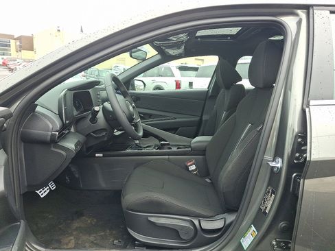 New 2026 Hyundai Elantra SEL Sport Premium FWD image 5