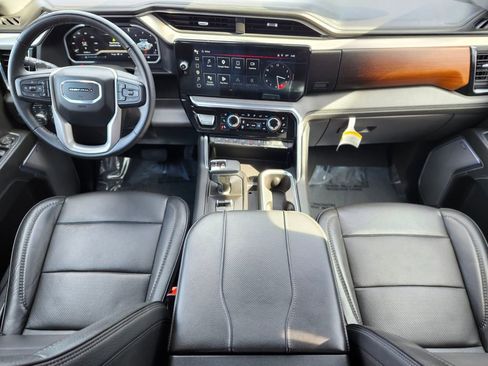 Used 2023 GMC Sierra 1500 Denali w/ Denali Reserve Package AWD/4WD image 10