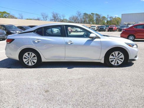 Used 2021 Nissan Sentra S w/ Trunk Package image 4
