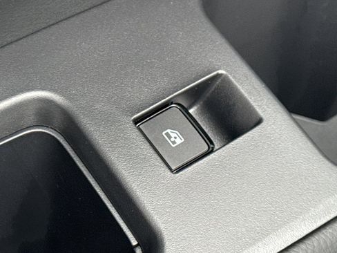 New 2026 Nissan Pathfinder SL image 31