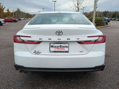 Certified 2025 Toyota Camry SE image 5