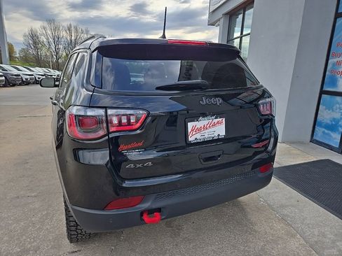 Used 2024 Jeep Compass Trailhawk image 10
